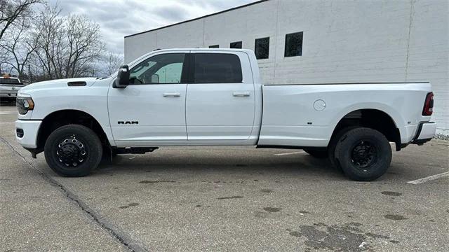 2024 RAM Ram 3500 RAM 3500 BIG HORN CREW CAB 4X4 8 BOX