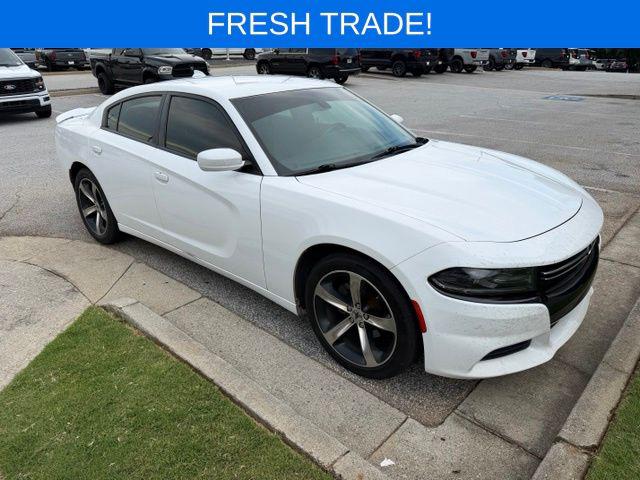 2017 Dodge Charger SXT RWD for sale in Snellville, GA