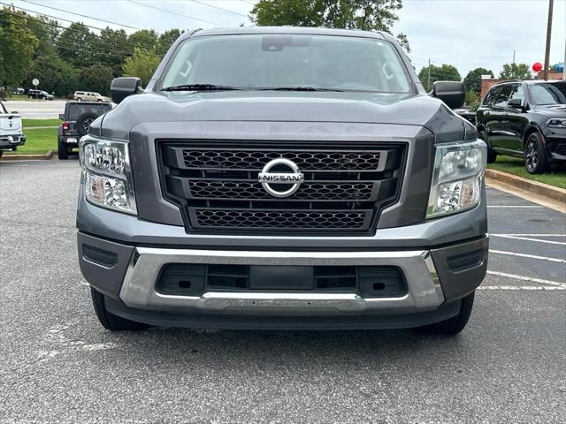 2022 Nissan Titan SV