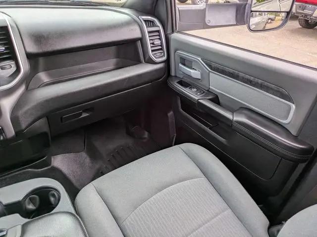 2022 Ram 2500 Big Horn Crew Cab 4x4 6'4" Box