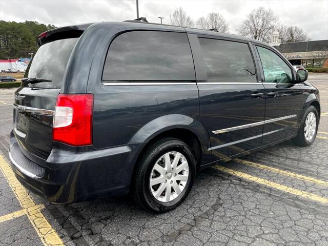 2014 Chrysler Town & Country Touring