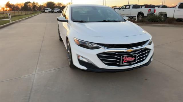 2022 Chevrolet Malibu FWD LT