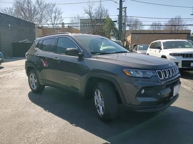 2024 Jeep Compass COMPASS LATITUDE 4X4