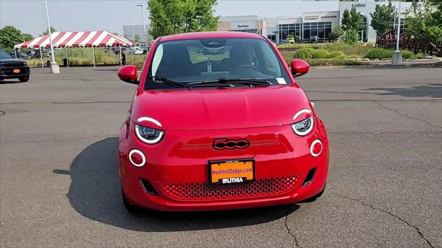 2024 Fiat FIAT 500e 500e INSPI(RED)