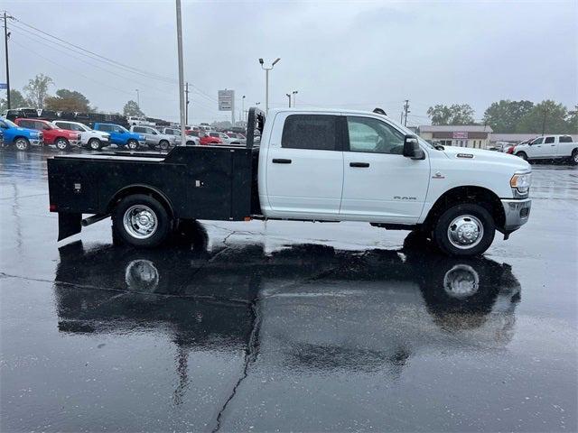 2024 RAM Ram 3500 Chassis Cab RAM 3500 SLT CREW CAB CHASSIS 4X4 60 CA