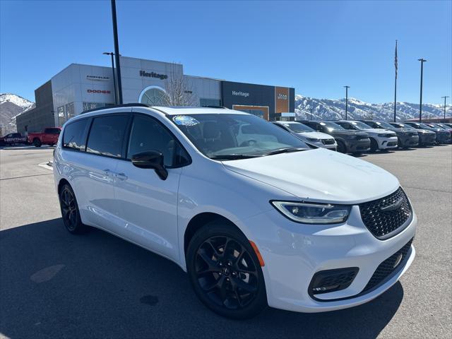 2024 Chrysler Pacifica PACIFICA LIMITED