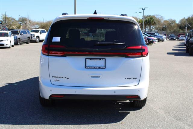 2024 Chrysler Pacifica PACIFICA LIMITED