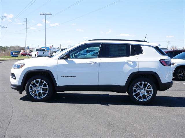 2024 Jeep Compass Latitude Lux FWD