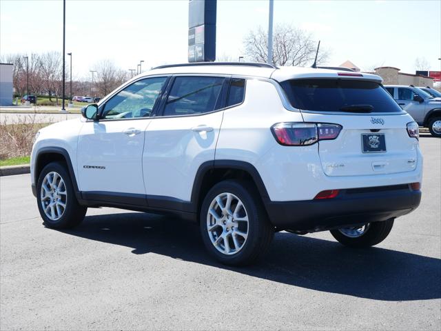 2024 Jeep Compass Latitude Lux FWD