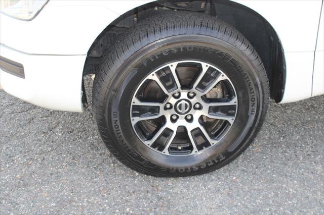 2022 Nissan Titan Crew Cab SV 4x4