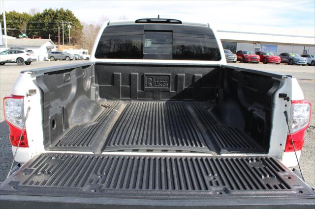 2022 Nissan Titan Crew Cab SV 4x4