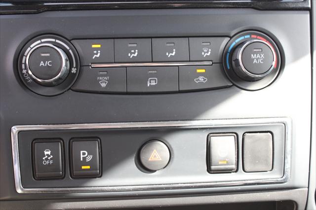 2022 Nissan Titan Crew Cab SV 4x4