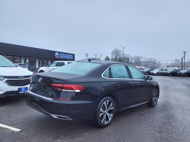 2022 Volkswagen Passat 2.0T SE