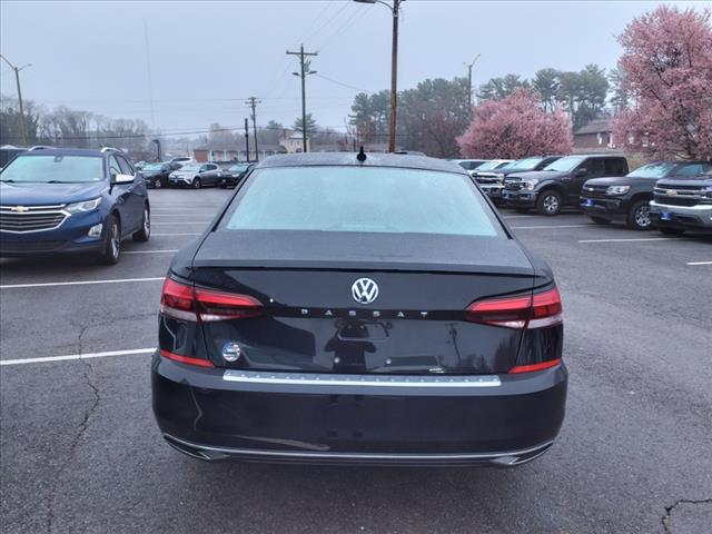 2022 Volkswagen Passat 2.0T SE