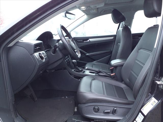 2022 Volkswagen Passat 2.0T SE