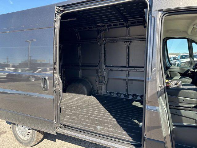 2024 Ram ProMaster 2500 Cargo Van Tradesman High Roof 136" WB w/Pass Seat