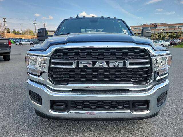 2024 RAM Ram 3500 RAM 3500 TRADESMAN CREW CAB 4X4 8 BOX