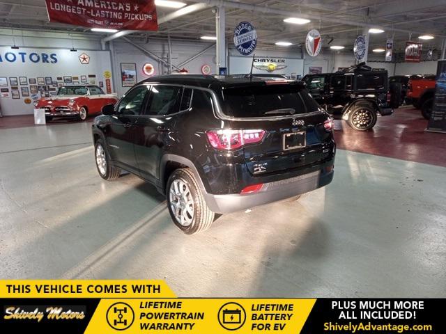 2024 Jeep Compass COMPASS LATITUDE LUX 4X4