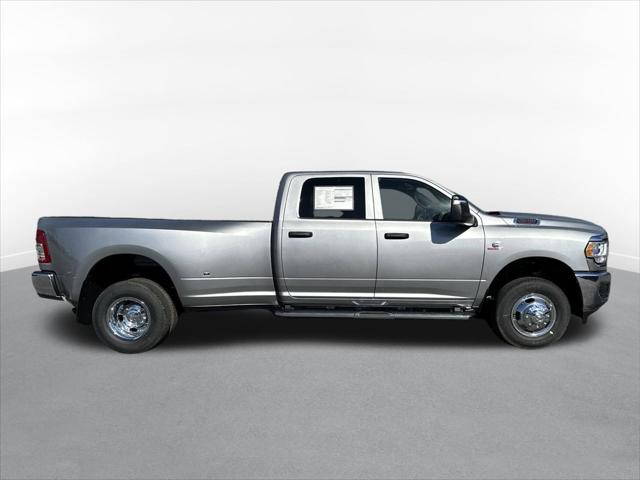 2024 RAM Ram 3500 RAM 3500 TRADESMAN CREW CAB 4X4 8 BOX