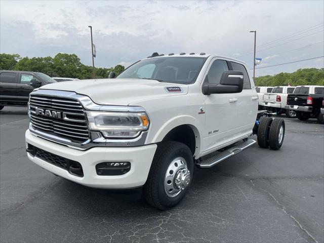 2024 RAM Ram 3500 Chassis Cab RAM 3500 LARAMIE CREW CAB CHASSIS 4X4 60 CA