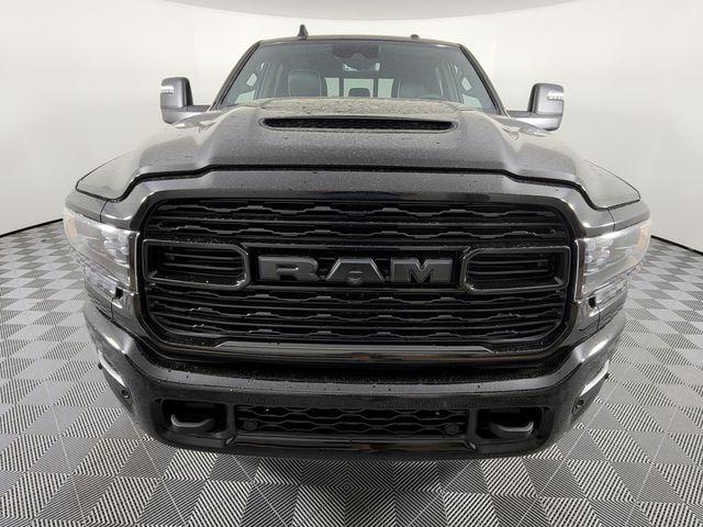 2024 RAM Ram 2500 RAM 2500 LIMITED MEGA CAB 4X4 64 BOX