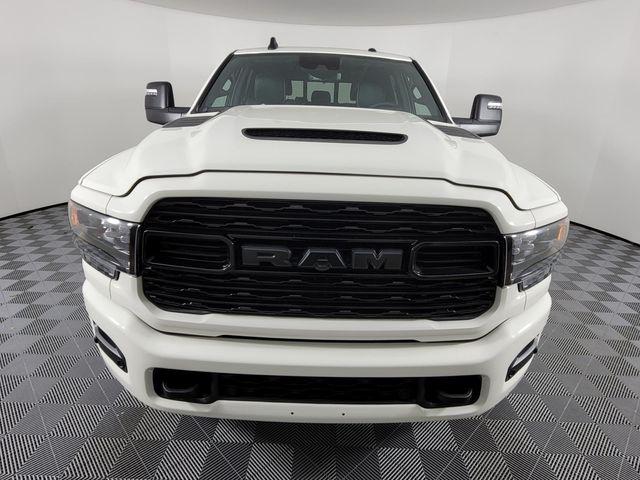 2024 RAM Ram 2500 RAM 2500 LIMITED MEGA CAB 4X4 64 BOX