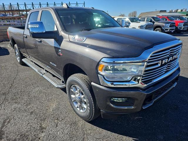 2024 RAM Ram 3500 RAM 3500 LARAMIE CREW CAB 4X4 8 BOX