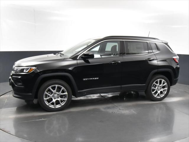 2024 Jeep Compass COMPASS LATITUDE LUX 4X4