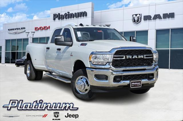 2024 RAM Ram 3500 RAM 3500 TRADESMAN CREW CAB 4X4 8 BOX