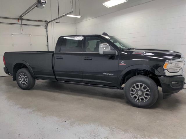 2024 RAM Ram 3500 RAM 3500 LIMITED LONGHORN CREW CAB 4X4 8 BOX