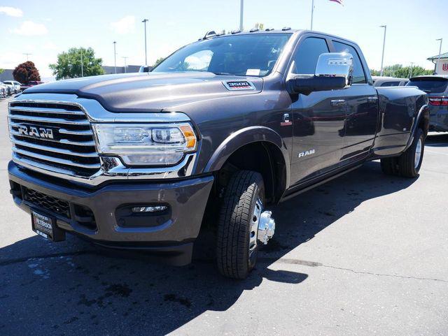 2024 RAM Ram 3500 RAM 3500 LIMITED LONGHORN CREW CAB 4X4 8 BOX