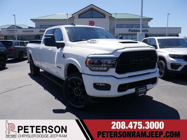 2024 RAM Ram 3500 RAM 3500 LIMITED CREW CAB 4X4 8 BOX