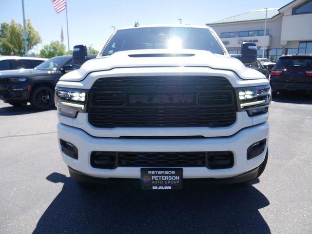 2024 RAM Ram 3500 RAM 3500 LIMITED CREW CAB 4X4 8 BOX