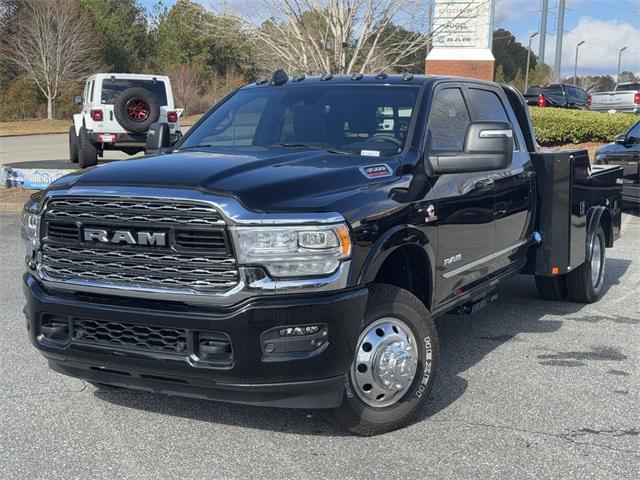 2024 RAM Ram 3500 Chassis Cab RAM 3500 LIMITED CREW CAB CHASSIS 4X4 60 CA