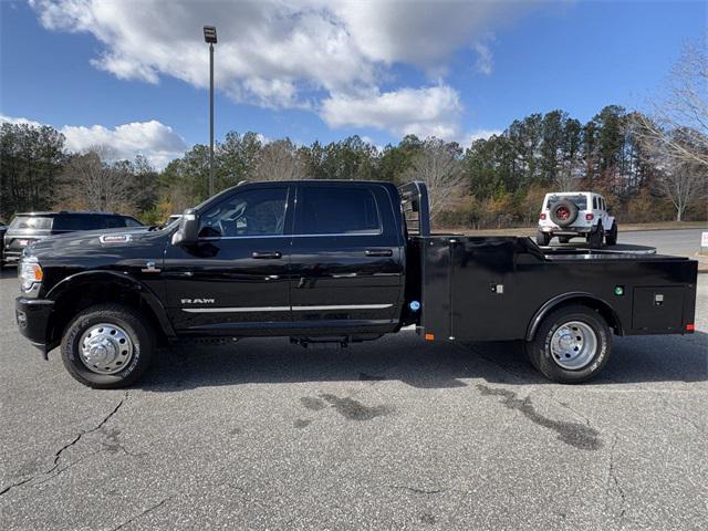 2024 RAM Ram 3500 Chassis Cab RAM 3500 LIMITED CREW CAB CHASSIS 4X4 60 CA