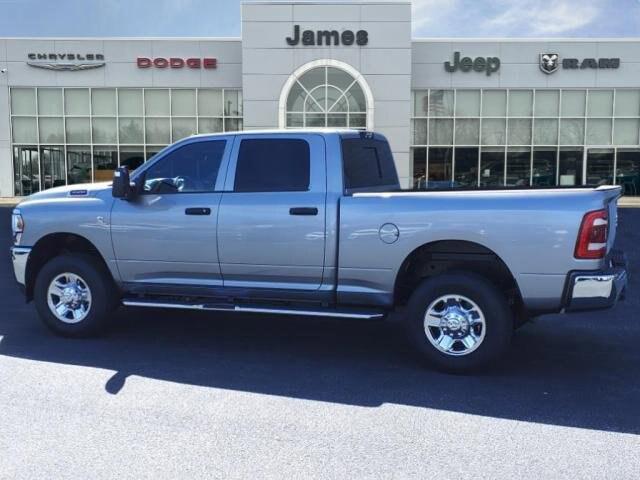 2024 RAM Ram 3500 RAM 3500 TRADESMAN CREW CAB 4X4 64 BOX