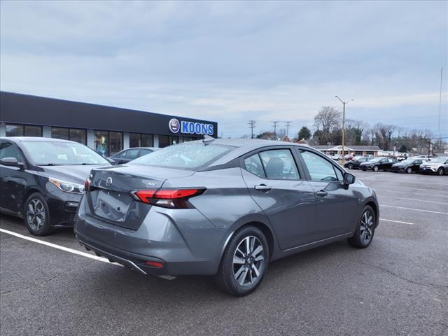 2021 Nissan Versa SV Xtronic CVT