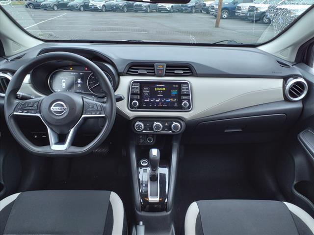 2021 Nissan Versa SV Xtronic CVT