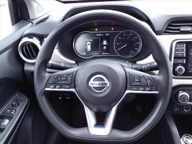 2021 Nissan Versa SV Xtronic CVT