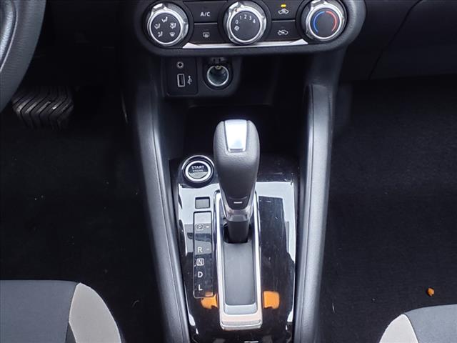 2021 Nissan Versa SV Xtronic CVT