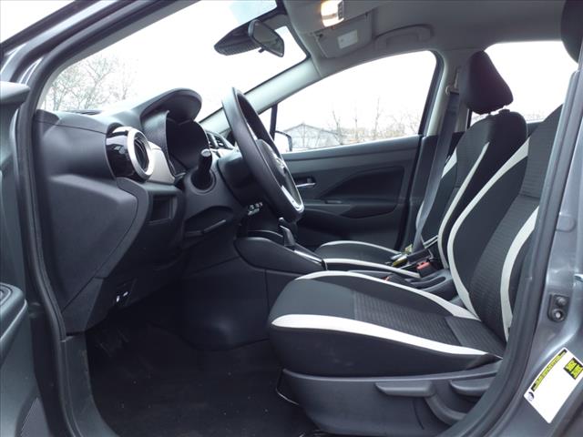 2021 Nissan Versa SV Xtronic CVT