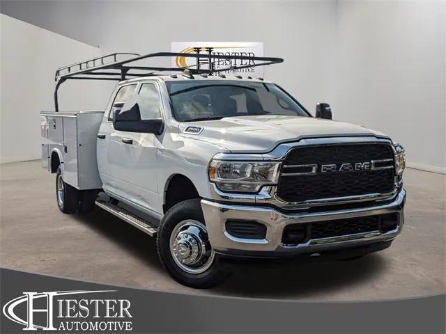 2024 RAM Ram 3500 Chassis Cab RAM 3500 TRADESMAN CREW CAB CHASSIS 4X4 60 CA