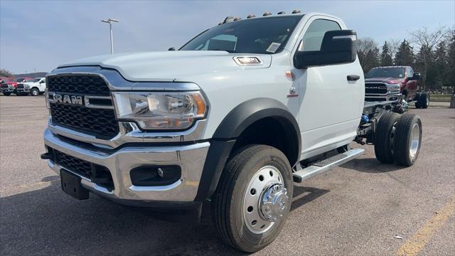 2024 RAM Ram 5500 Chassis Cab RAM 5500 TRADESMAN CHASSIS REGULAR CAB 4X4 60 CA
