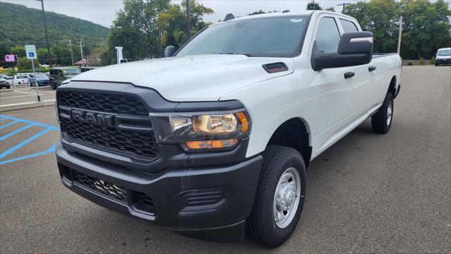 2024 RAM Ram 2500 RAM 2500 TRADESMAN CREW CAB 4X4 8 BOX