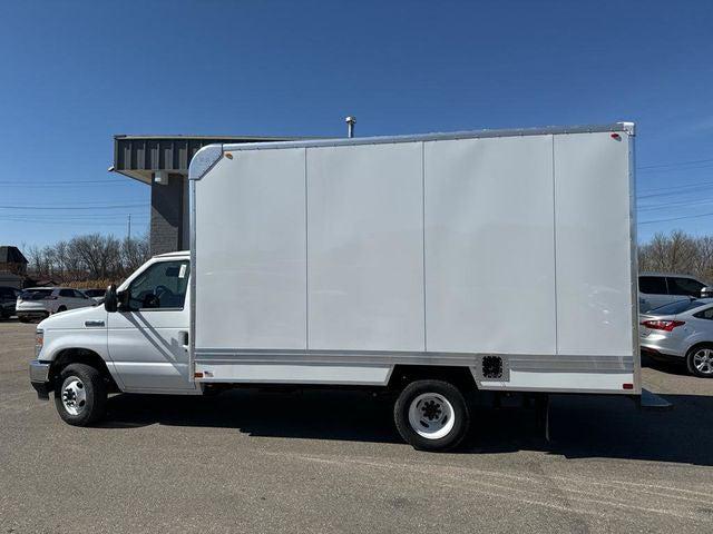 2024 Ford E-350 Cutaway Base