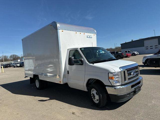 2024 Ford E-350 Cutaway Base