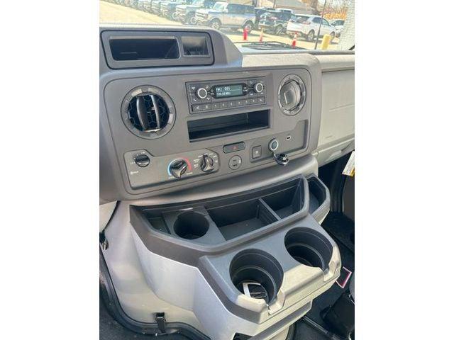 2024 Ford E-350 Cutaway Base