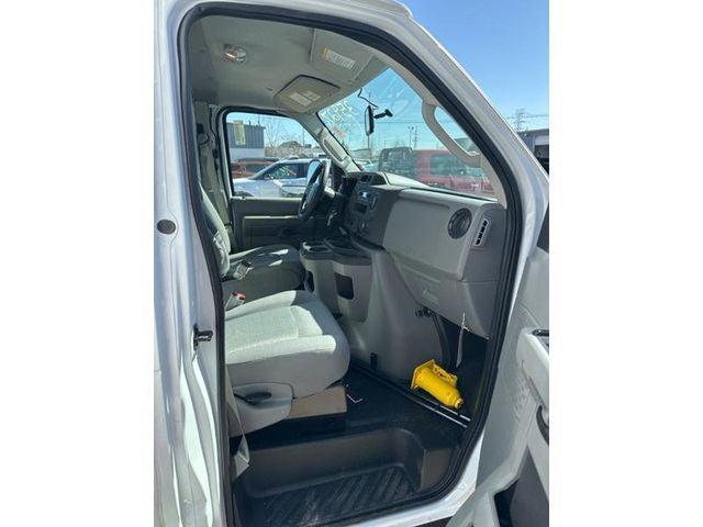 2024 Ford E-350 Cutaway Base