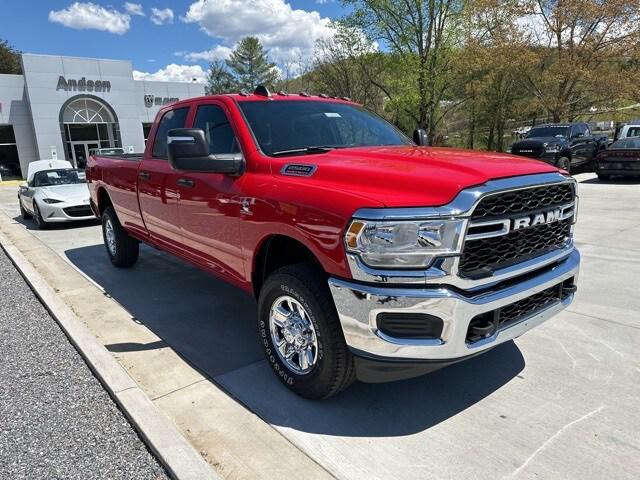 2024 RAM Ram 2500 RAM 2500 TRADESMAN CREW CAB 4X4 8 BOX