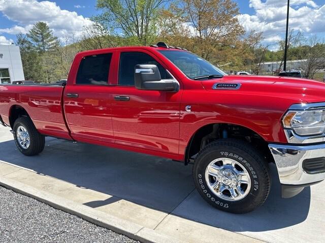 2024 RAM Ram 2500 RAM 2500 TRADESMAN CREW CAB 4X4 8 BOX